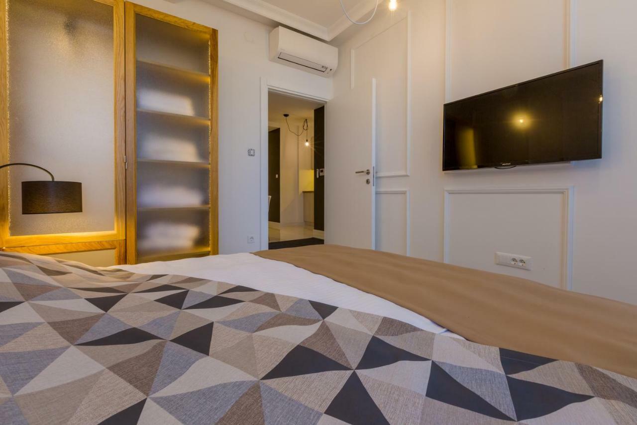 Boutique Apartments "7 Angels" ツリクヴェニツァ エクステリア 写真