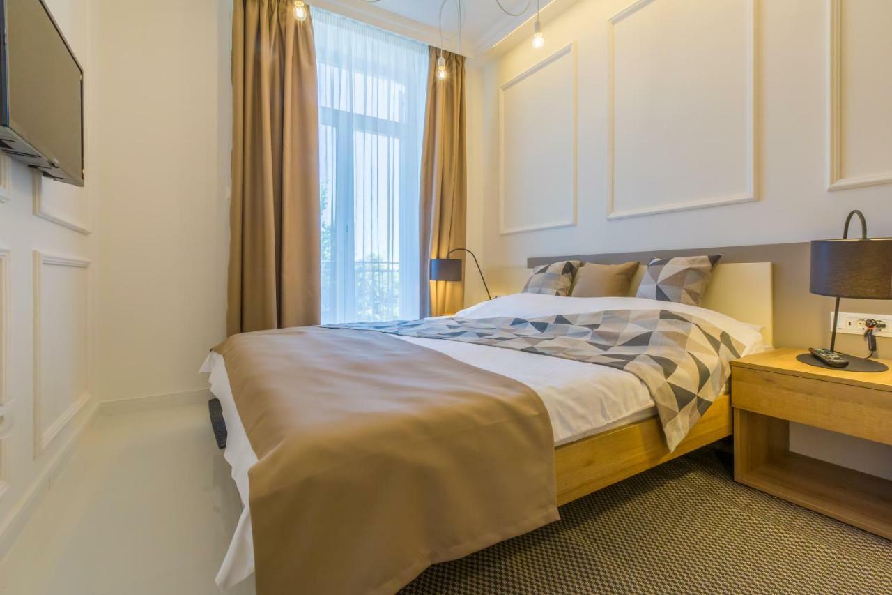 Boutique Apartments "7 Angels" ツリクヴェニツァ エクステリア 写真