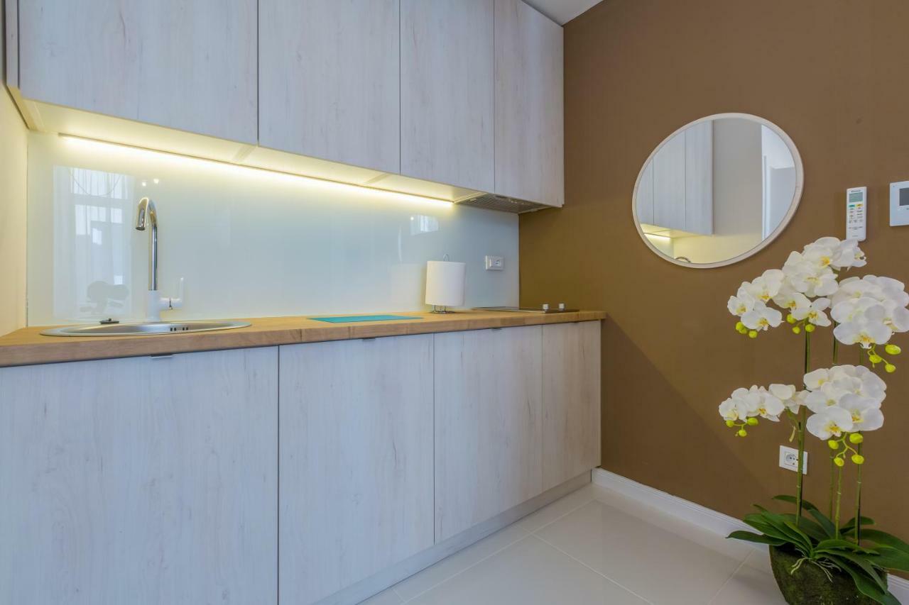 Boutique Apartments "7 Angels" ツリクヴェニツァ エクステリア 写真