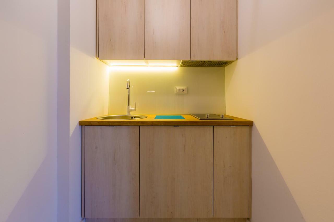 Boutique Apartments "7 Angels" ツリクヴェニツァ エクステリア 写真