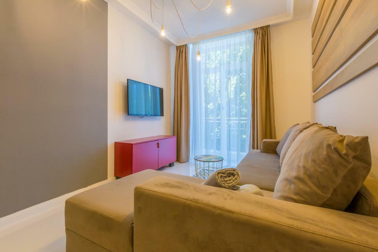 Boutique Apartments "7 Angels" ツリクヴェニツァ エクステリア 写真