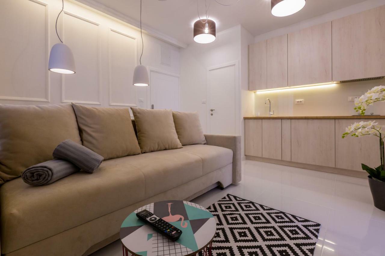Boutique Apartments "7 Angels" ツリクヴェニツァ エクステリア 写真