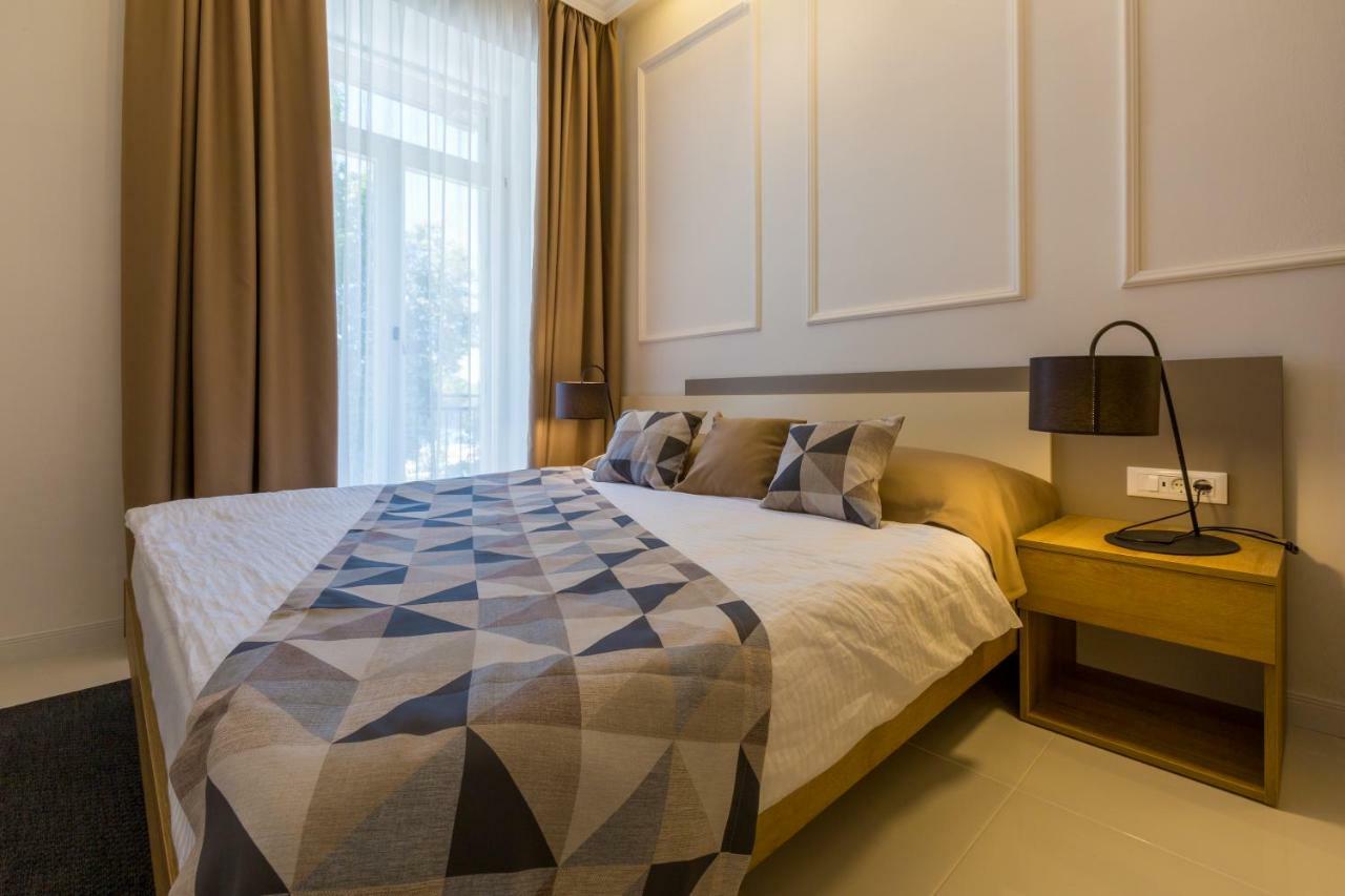 Boutique Apartments "7 Angels" ツリクヴェニツァ エクステリア 写真