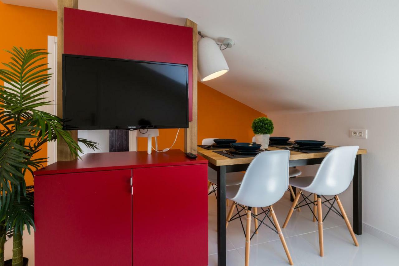 Boutique Apartments "7 Angels" ツリクヴェニツァ エクステリア 写真